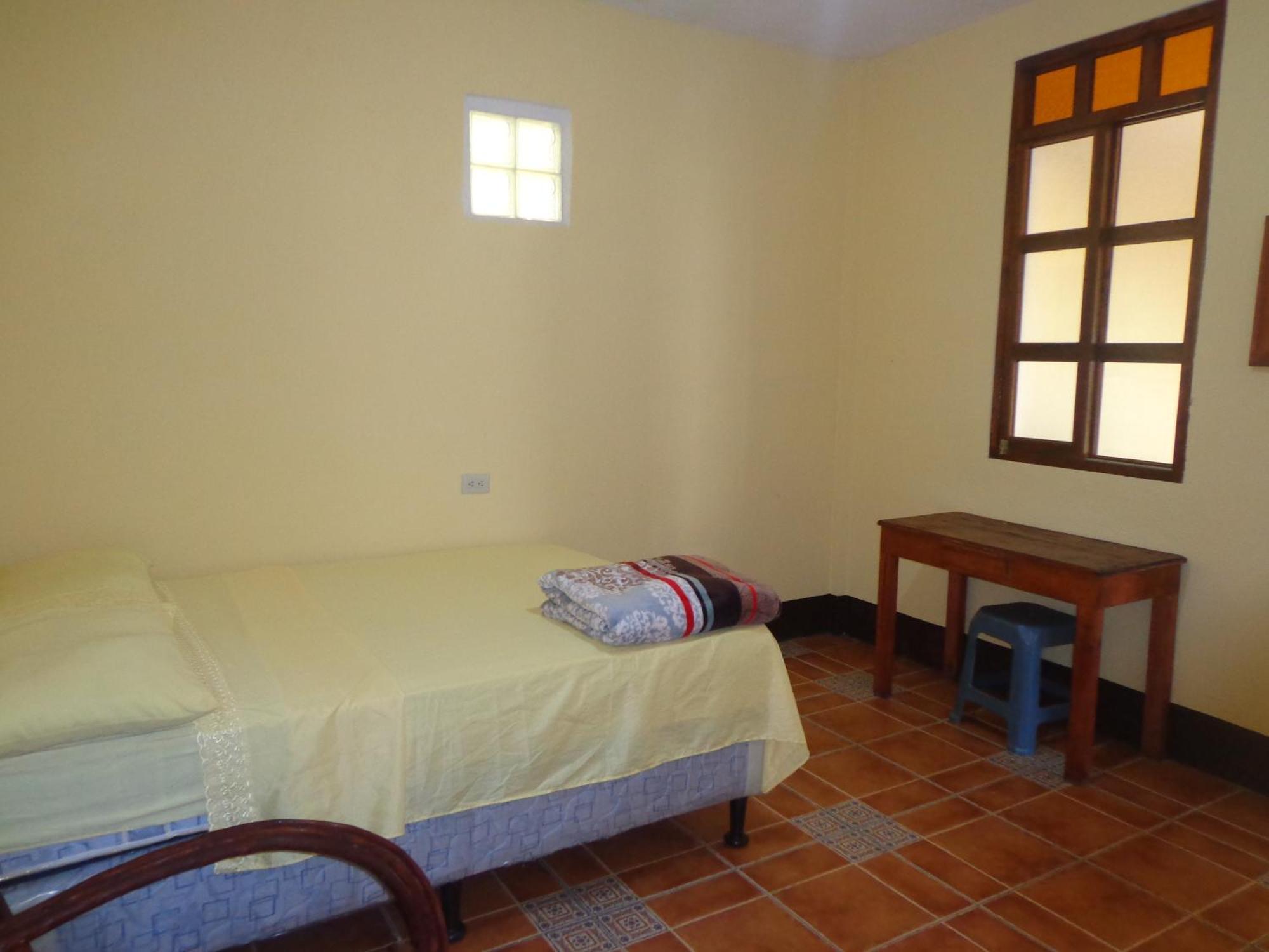 Hotel Don Chema San Pedro La Laguna Exteriör bild