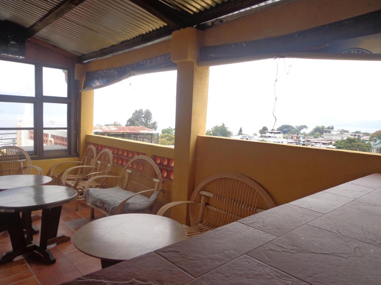 Hotel Don Chema San Pedro La Laguna Exteriör bild